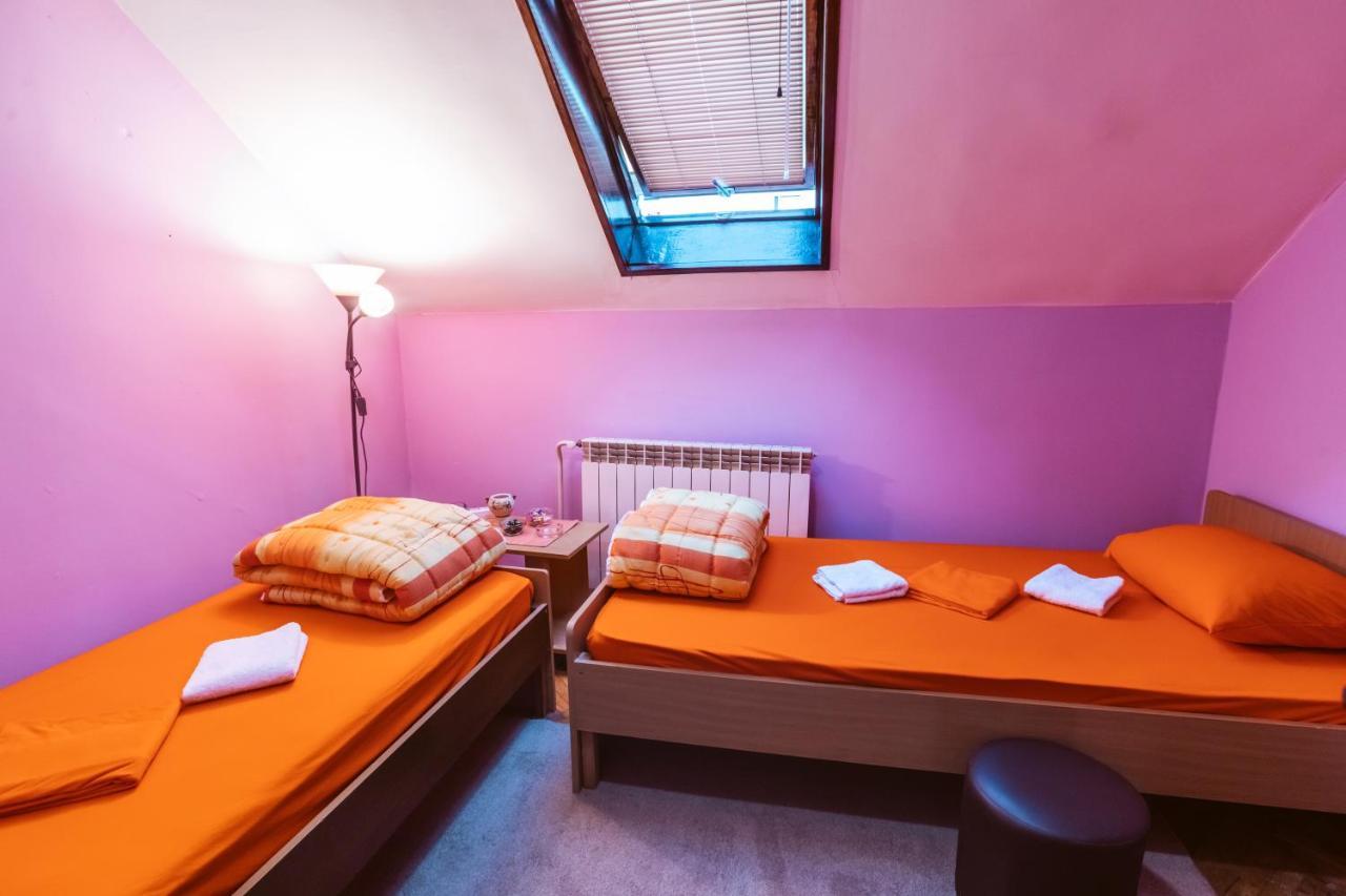 Laufer Hostel Novi Sad Exterior photo