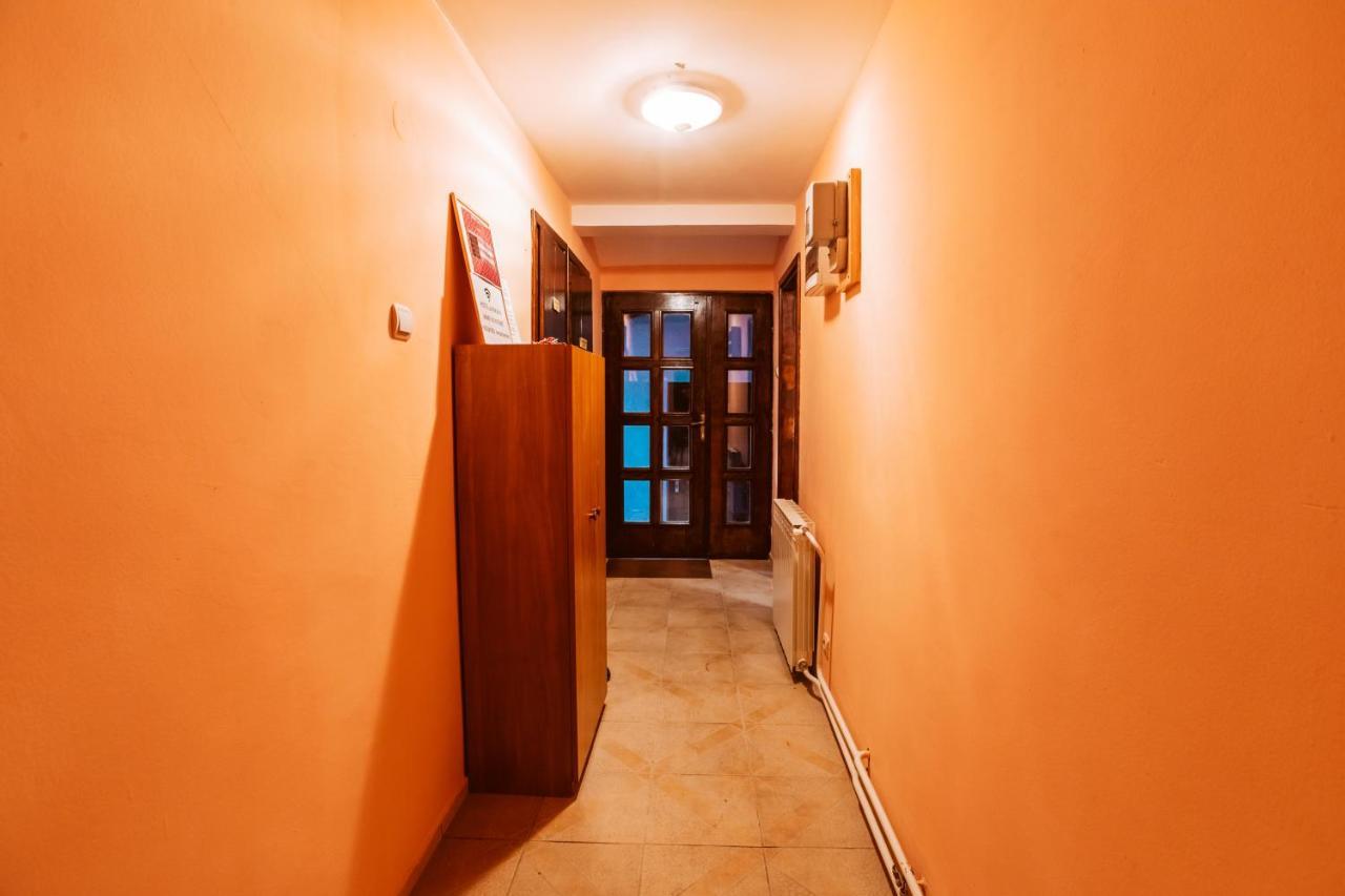 Laufer Hostel Novi Sad Exterior photo